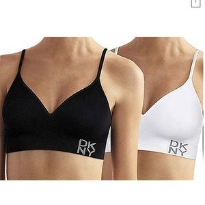 DKNY Size Medium set of 4 wireless bralette